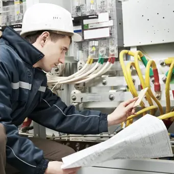 Energetika, Financie, Telekomunikácie, Média